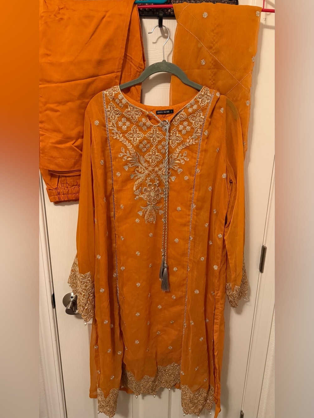 Pakistani outfit